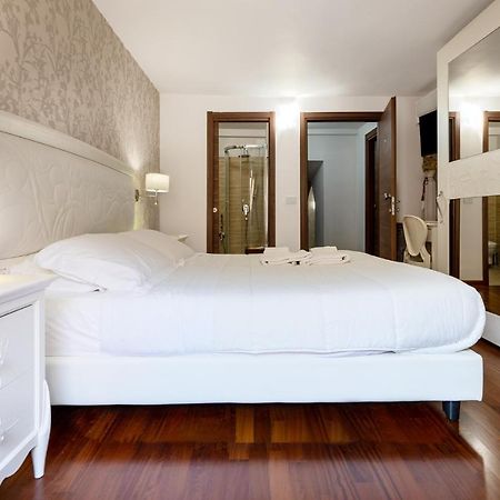 Bed and Breakfast Porta Nazionale Dependance Ното Экстерьер фото