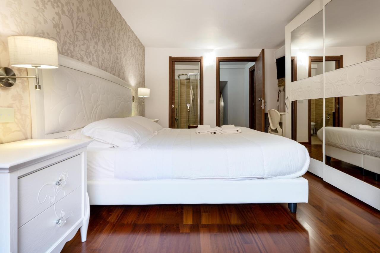 Bed and Breakfast Porta Nazionale Dependance Ното Экстерьер фото